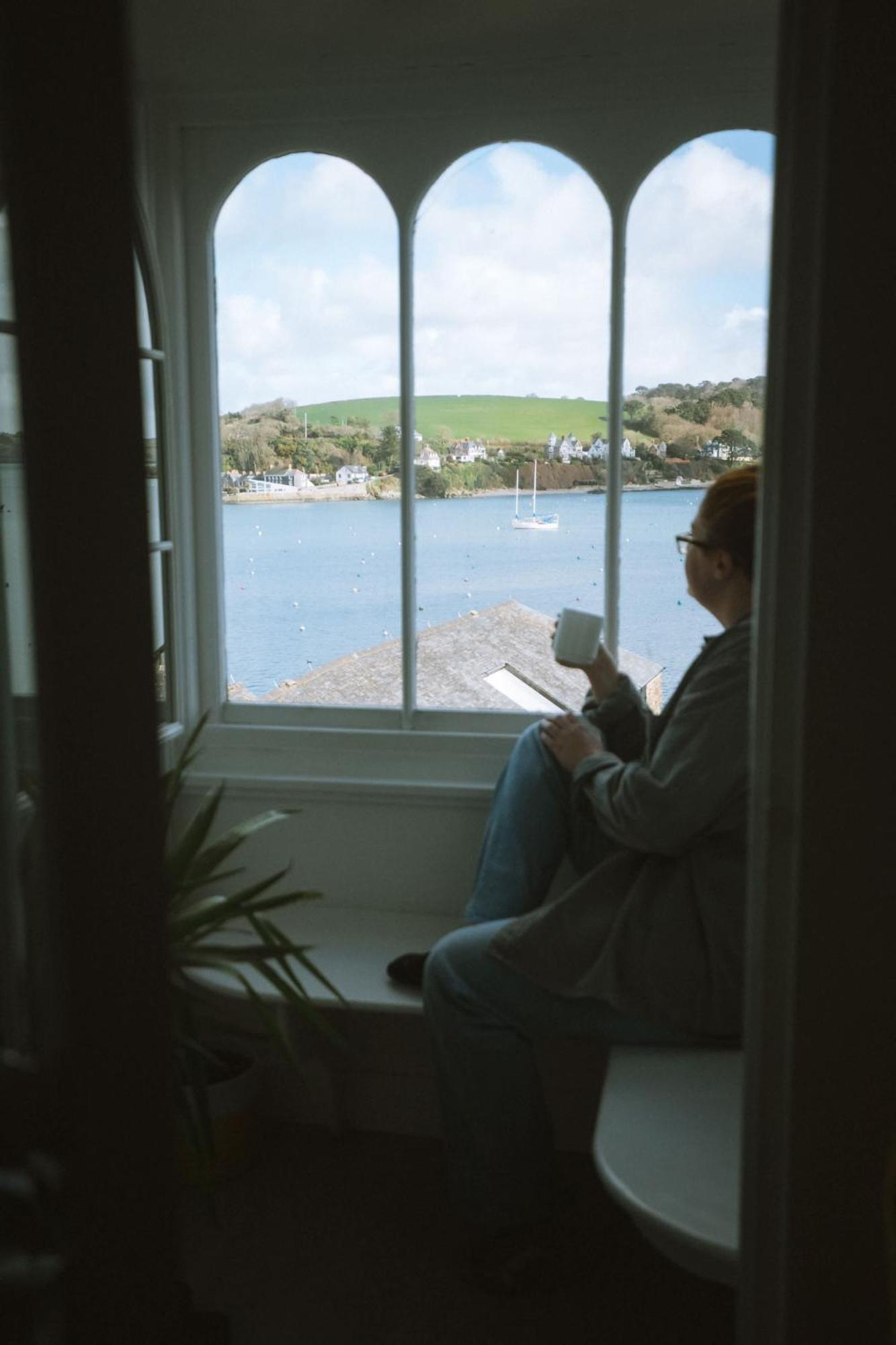 Breathtaking High Street Townhouse With Stunning Sea Views At 'The Old Fishermans Townhouse' Falmouth Bagian luar foto