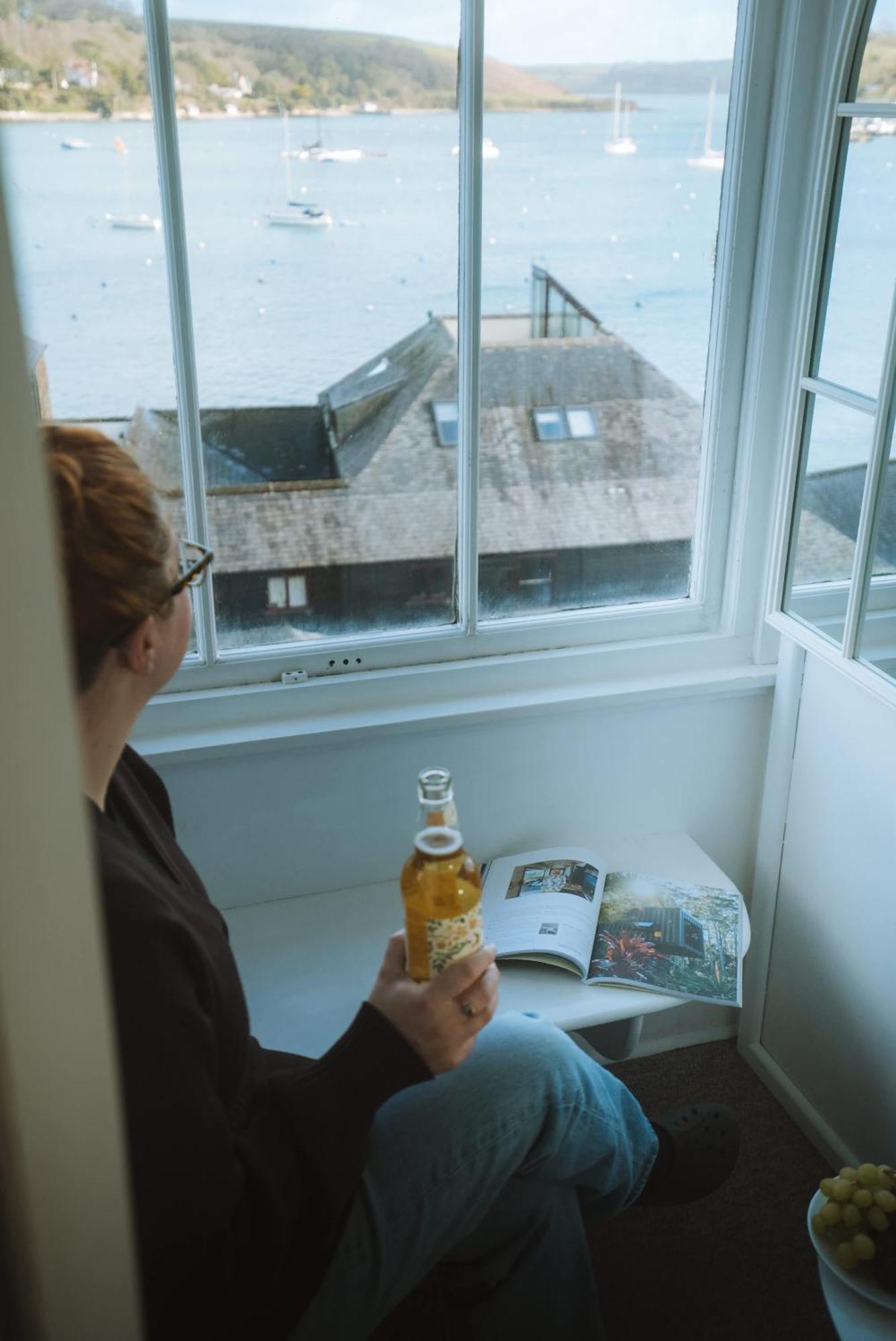 Breathtaking High Street Townhouse With Stunning Sea Views At 'The Old Fishermans Townhouse' Falmouth Bagian luar foto
