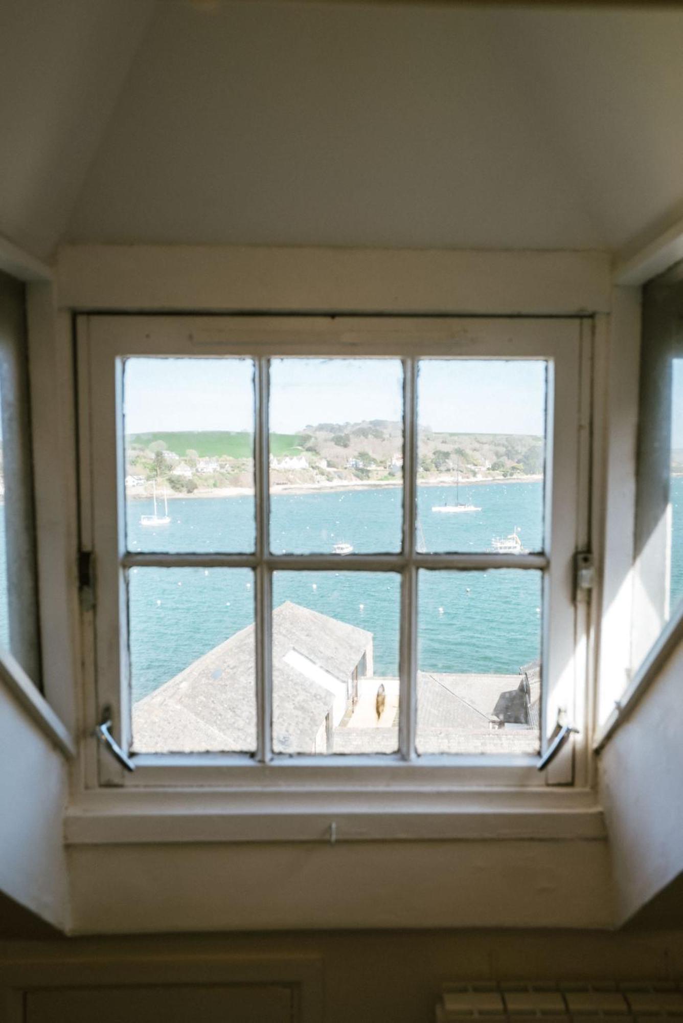 Breathtaking High Street Townhouse With Stunning Sea Views At 'The Old Fishermans Townhouse' Falmouth Bagian luar foto